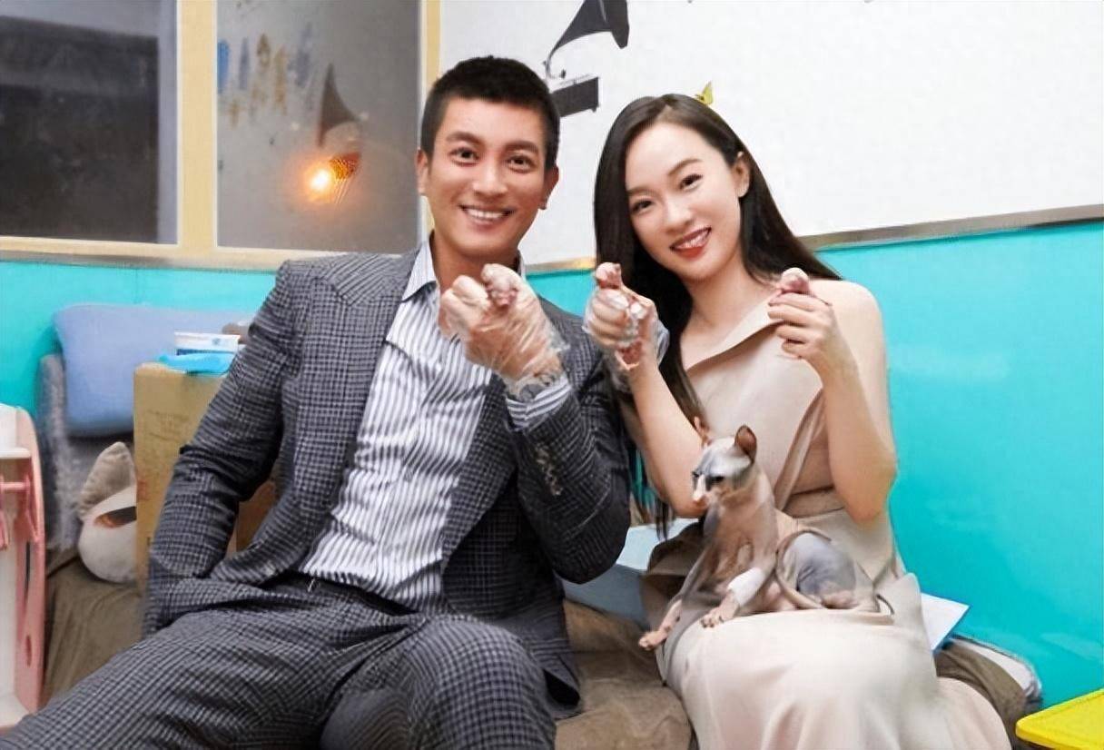 人设造假杜江和霍思燕的体面还在吗？开元棋牌网站结婚10年从秀恩爱到(图3)